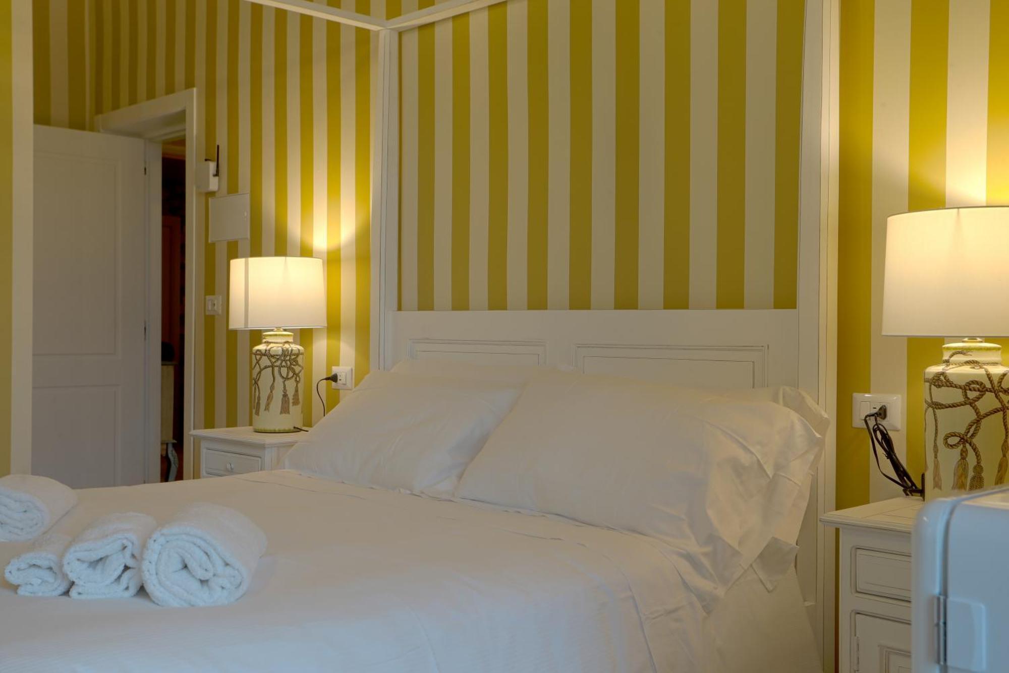 Le Residenze Del Capitano Hotel Bari Kültér fotó